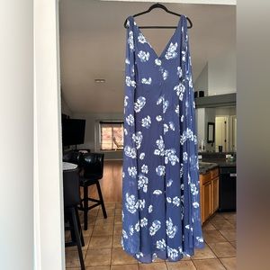 Beautiful Lauren Ralph Lauren maxi dress
